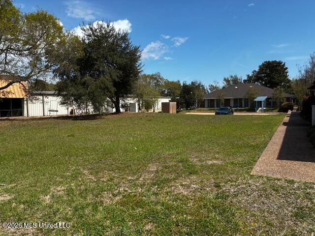 252 Beauvoir Road, Biloxi, MS 39531