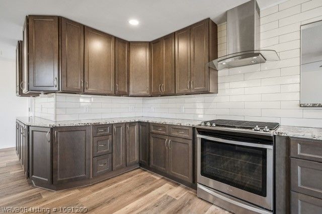 6 Free Ferry North, Fort Smith, AR 72903