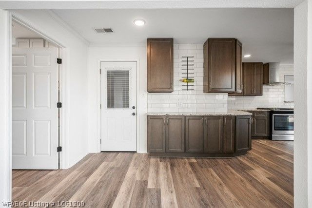 6 Free Ferry North, Fort Smith, AR 72903