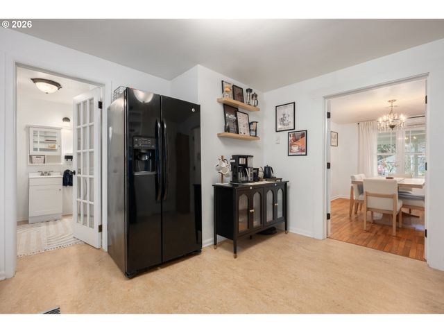 2267 WILLONA Dr, Eugene, OR 97408