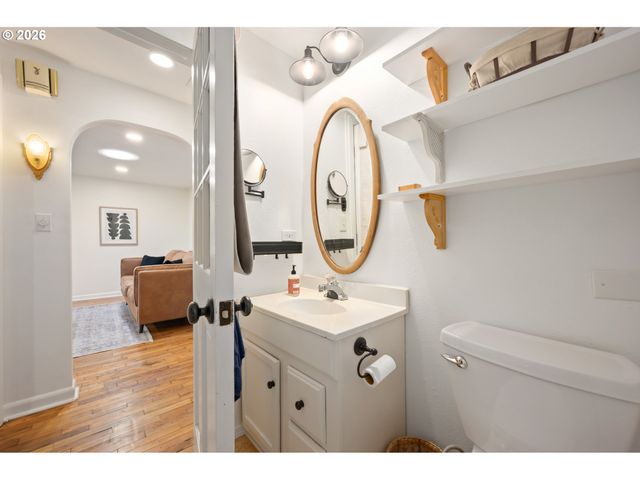 2267 WILLONA Dr, Eugene, OR 97408