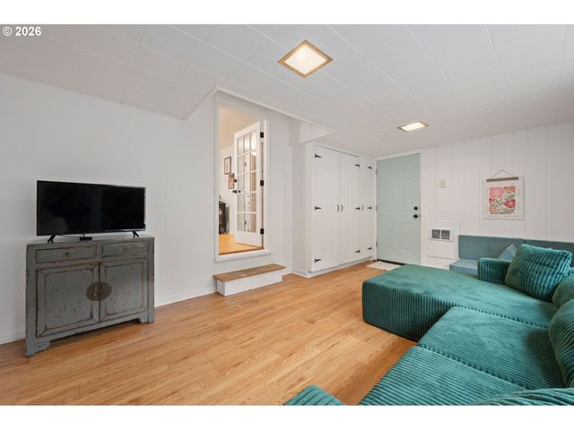 2267 WILLONA Dr, Eugene, OR 97408