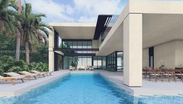 1051 S Southlake Dr, Hollywood, FL 33019