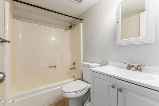 1920 W LINDNER Avenue 210, Mesa, AZ 85202