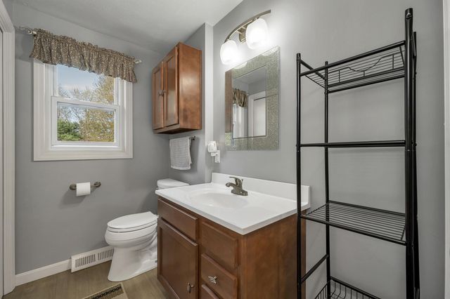 23 Woodward Road, Merrimack, NH 03054