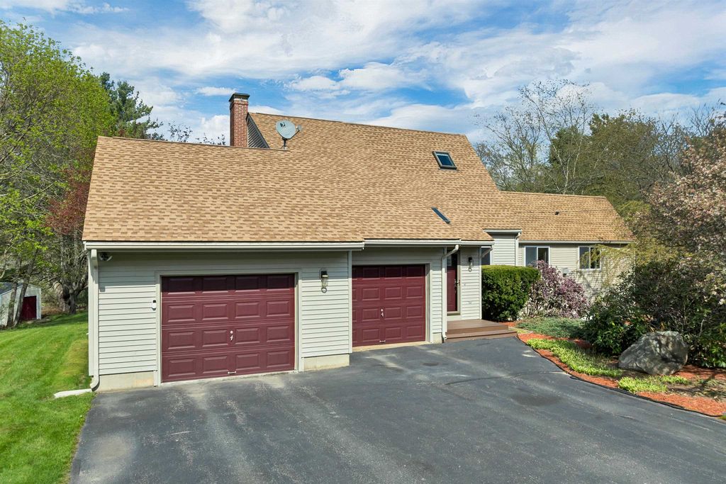 23 Woodward Road, Merrimack, NH 03054