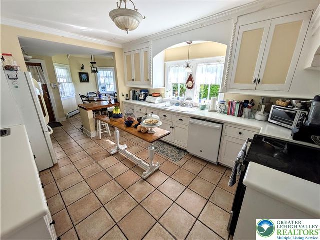 1731 Howell Road, Lower Mt Bethel Twp, PA 18040