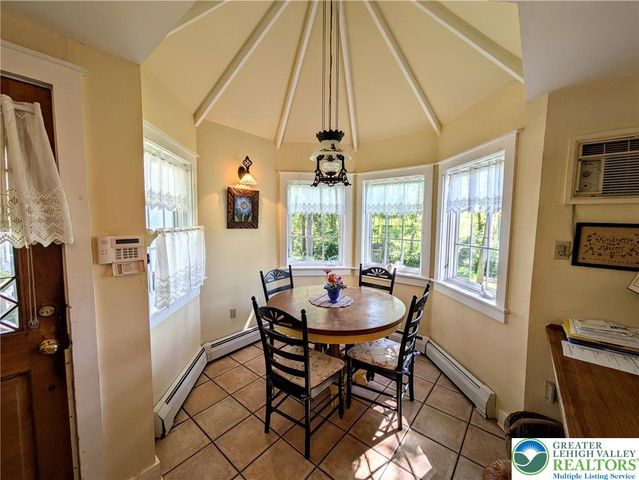1731 Howell Road, Lower Mt Bethel Twp, PA 18040