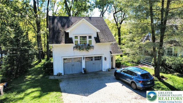 1731 Howell Road, Lower Mt Bethel Twp, PA 18040