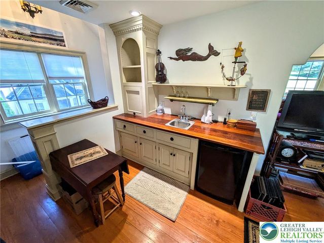 1731 Howell Road, Lower Mt Bethel Twp, PA 18040