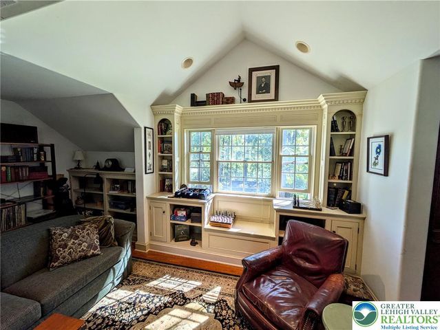 1731 Howell Road, Lower Mt Bethel Twp, PA 18040