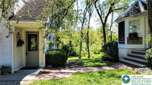 1731 Howell Road, Lower Mt Bethel Twp, PA 18040