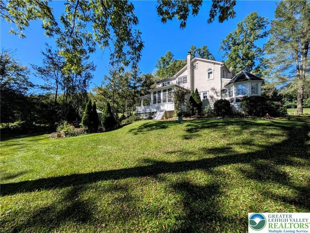 1731 Howell Road, Lower Mt Bethel Twp, PA 18040
