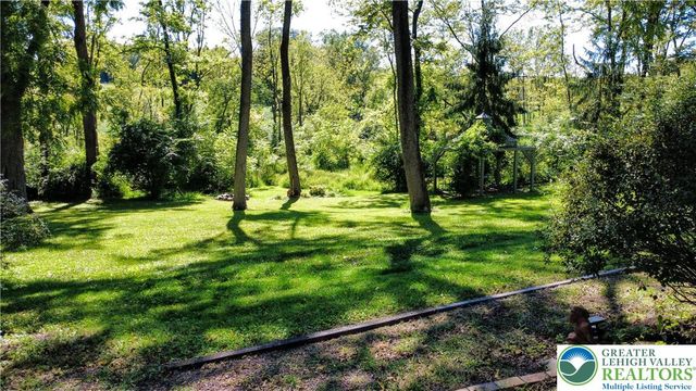 1731 Howell Road, Lower Mt Bethel Twp, PA 18040