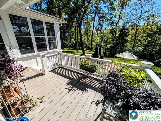 1731 Howell Road, Lower Mt Bethel Twp, PA 18040