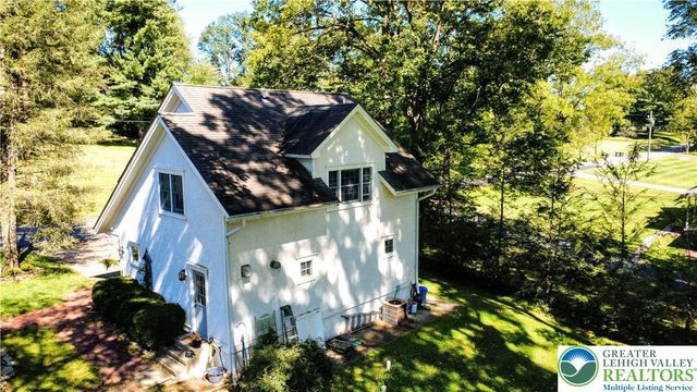 1731 Howell Road, Lower Mt Bethel Twp, PA 18040