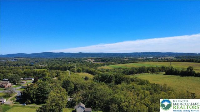 1731 Howell Road, Lower Mt Bethel Twp, PA 18040
