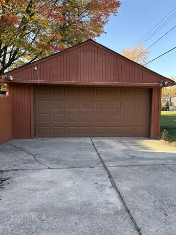 27160 Spring Arbor Drive, Southfield, MI 48076