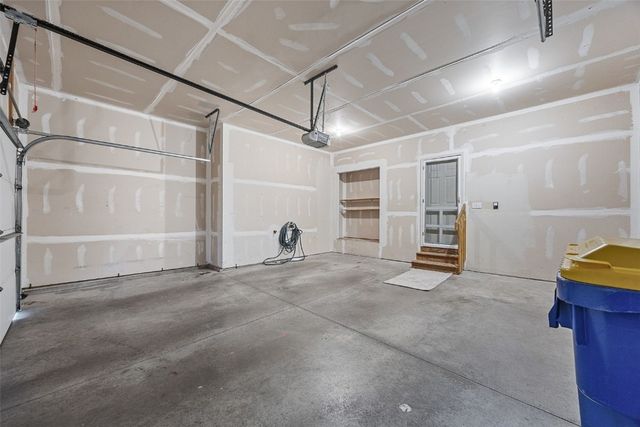 1490 Vandello Cir, North Liberty, IA 52317