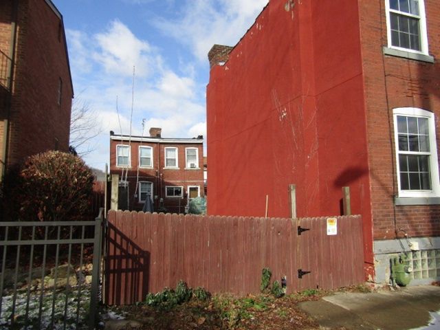 0 Plummer St, Lawrenceville, PA 15201