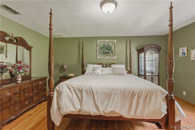 26 Count Fleet Drive, Ocala, FL 34482
