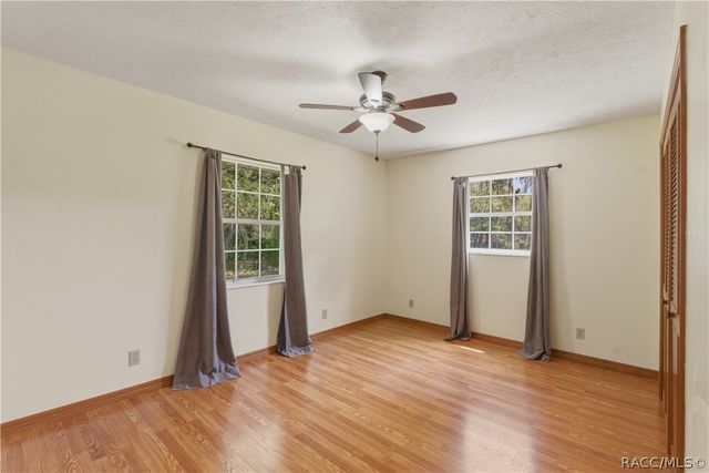 26 Count Fleet Drive, Ocala, FL 34482