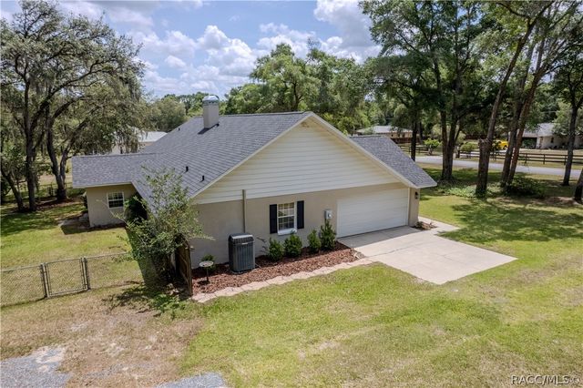 26 Count Fleet Drive, Ocala, FL 34482