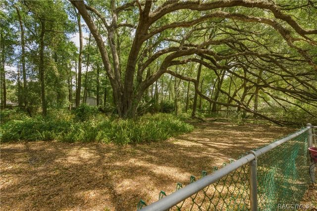 26 Count Fleet Drive, Ocala, FL 34482