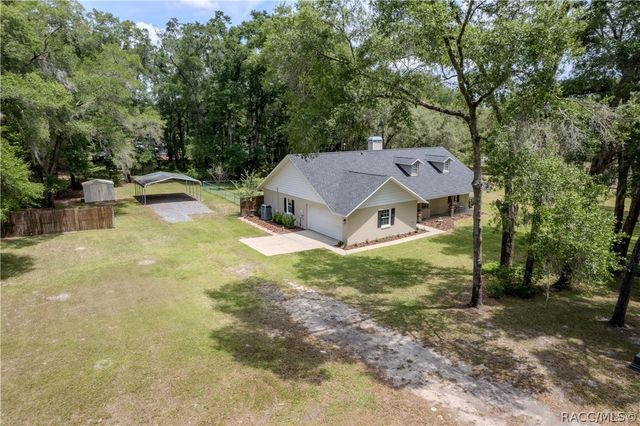 26 Count Fleet Drive, Ocala, FL 34482