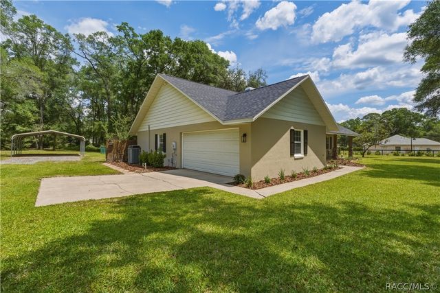 26 Count Fleet Drive, Ocala, FL 34482