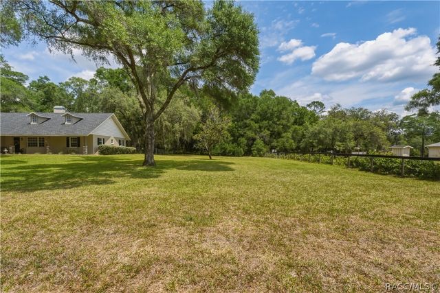 26 Count Fleet Drive, Ocala, FL 34482
