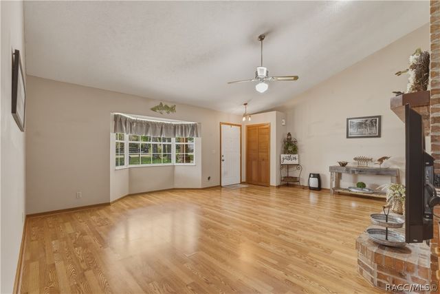 26 Count Fleet Drive, Ocala, FL 34482