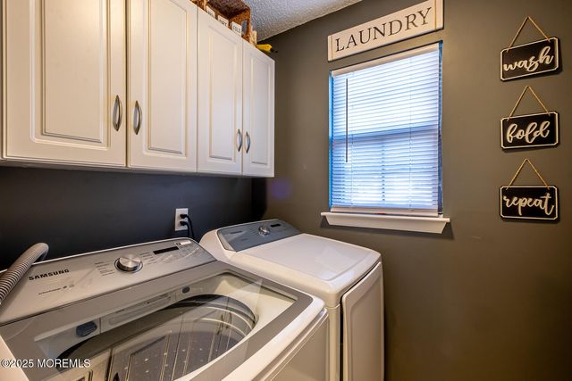 401 Daffodil Drive, Jackson, NJ 08527