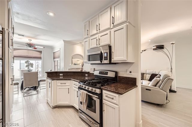 2050 West Warm Springs Road 3624, Henderson, NV 89014