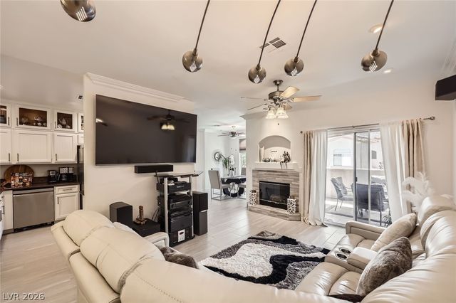 2050 West Warm Springs Road 3624, Henderson, NV 89014