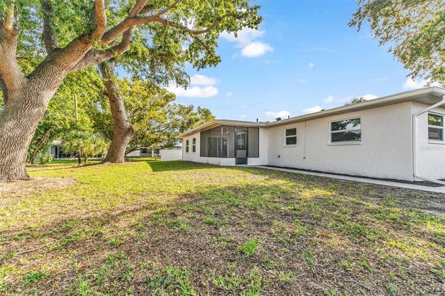 483 SUNNYSIDE DRIVE, Venice, FL 34293