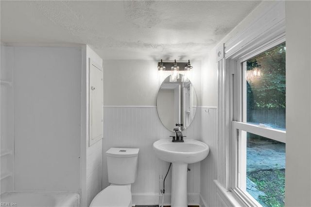 1312 Hull ST, Chesapeake, VA 23324