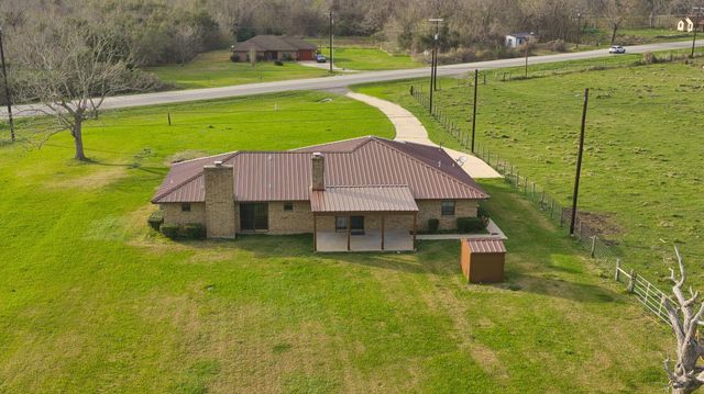 1506 Fm 2611, Cedar Lake, TX 77414