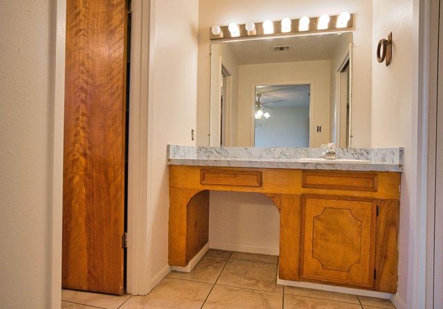 1506 Fm 2611, Cedar Lake, TX 77414