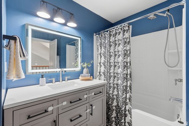 8377 S MEADOW GREEN WAY, West Jordan, UT 84088