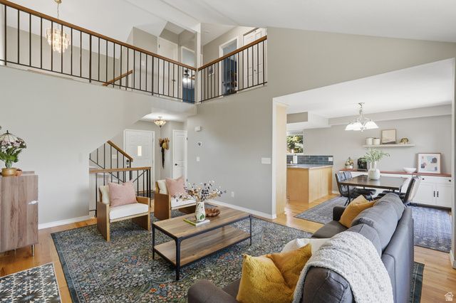 8377 S MEADOW GREEN WAY, West Jordan, UT 84088