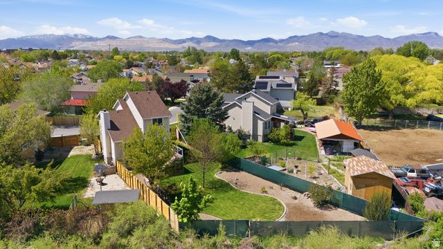8377 S MEADOW GREEN WAY, West Jordan, UT 84088