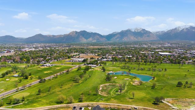 8377 S MEADOW GREEN WAY, West Jordan, UT 84088