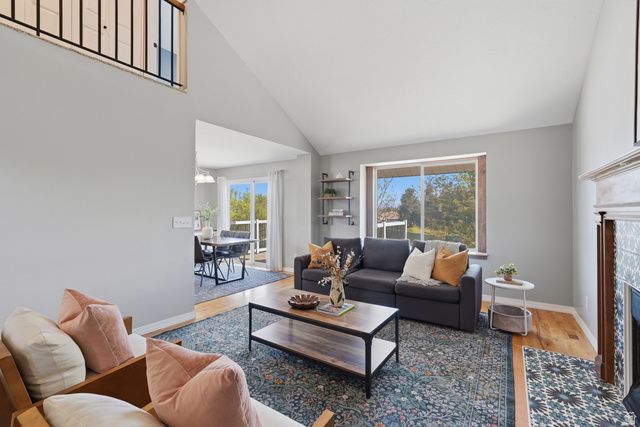 8377 S MEADOW GREEN WAY, West Jordan, UT 84088