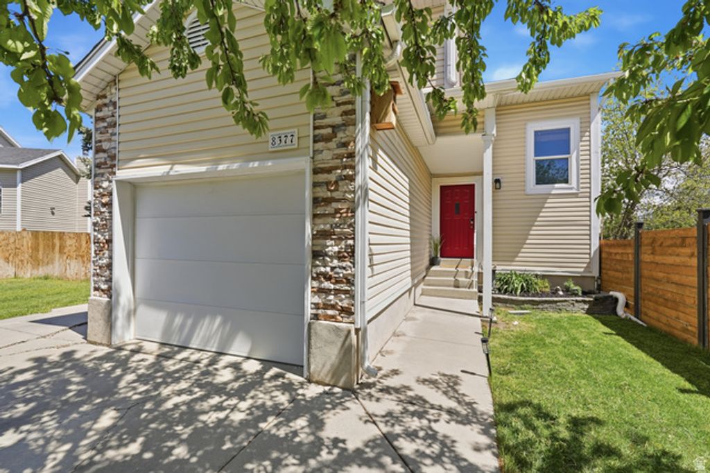 8377 S MEADOW GREEN WAY, West Jordan, UT 84088