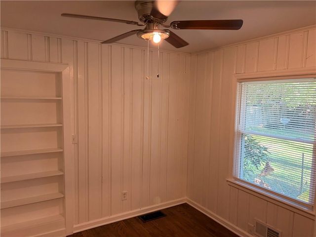 1990 S Columbia Place, Decatur, GA 30032