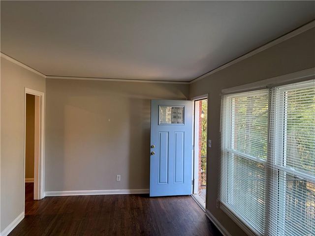 1990 S Columbia Place, Decatur, GA 30032