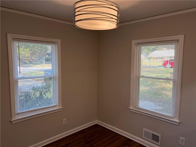 1990 S Columbia Place, Decatur, GA 30032