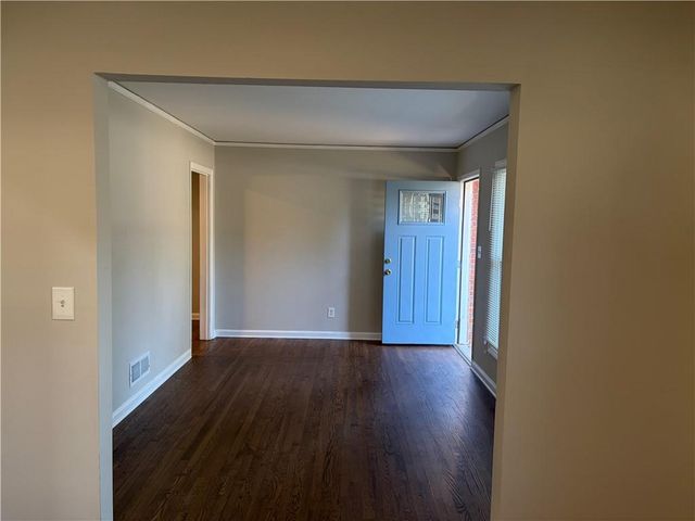 1990 S Columbia Place, Decatur, GA 30032