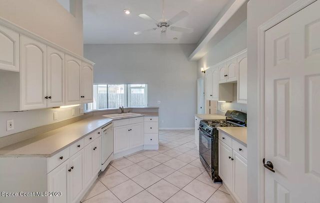 424 Lighthouse Landing Street, Satellite Beach, FL 32937